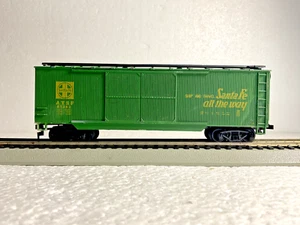 AHM/ROCO HO Scale SANTA FE A.T.S.F. #67382 40' Freight Box Car. - Picture 1 of 8