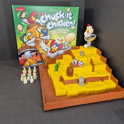 Chuck It Chicken! RARE Ravensburger 2006 Vintage Board Game - Image 1 of 4