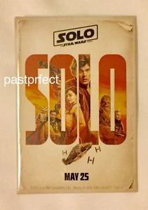 Juego de 4 botones de Disney Solo A Star Wars Story Película Inauguración 25 de mayo de 2018 Pin Backs - Imagen 1 de 2
