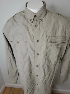 Cabelas Outdoors Mens Shirt Size XL Vented Tan Nylon - Picture 1 of 5