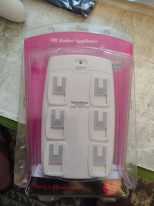 Radio Shack 788 Joules Appliance 6 Outlet Surge Protector - Picture 1 of 13