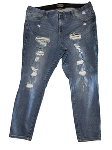 Torrid Distressed Bombshell Skinny Jeans, Medium Blue Wash Size 24, Prem Stretch - Picture 1 of 3