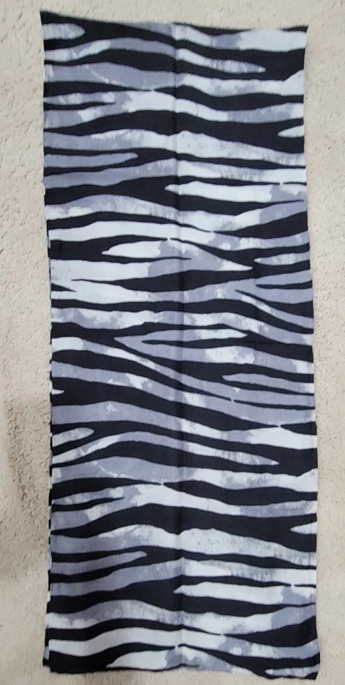 Bufanda rectangular Talbots negra gris estampado animal seda enrollada a mano 13" X 66" Foto 1 de 4