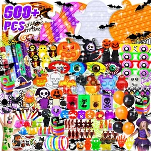 Paquete de 800 piezas de regalos de fiesta de Halloween para niños juguetes inquietos cajas de premios a granel Trea... - Imagen 1 de 6