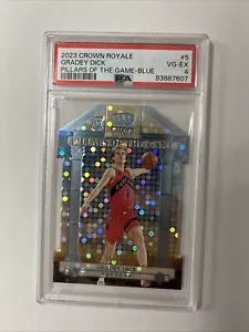 2023-24 Panini Crown Royale Gradey Dick Pilastri del Gioco Blu 04/75 PSA 4 - Foto 1 di 2