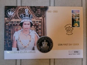 GUERNSEY 2002 FDC - ST HELENA 50p Coin Cover THE QUEEN'S GOLDEN JUBILEE Shs - Picture 1 of 1