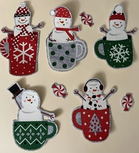 5 Hot Cocoa Cups w/ Marshmallow Snowmen - Iron On Fabric Appliques - Christmas - Imagen 1 de 1