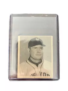 1948 Bowman Johnny Mize 4 - Picture 1 of 3