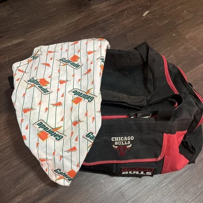 Auténtico bolso de gimnasio Chicago Bulls de los años 80 con bandana Gatorade vintage Foto 1 de 4