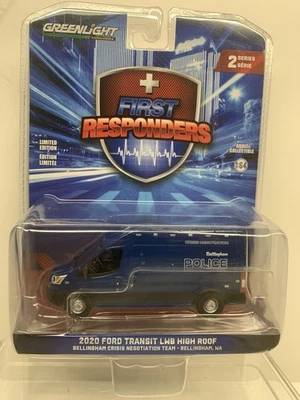 1:64 Greenlight First Responders S2 -2020 Ford Transit LWB High Roof #67060 - Image 1 of 4