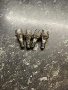 GENUINE VAUXHALL ASTRA CORSA TIGRA ZAFIRA WHEEL BOLTS X 4 93173882 CMZ29 - Picture 1 of 2