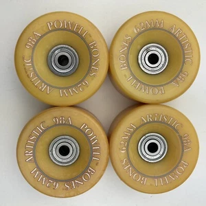 NUEVO De Colección Powell Bones Artístico 62mm 98A Cuatro Ruedas de Patín JUEGO DE 4 - Imagen 1 de 5