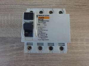 Merlin Gerin multi 9 63A 4 pole RCCB 633004 300mA - Picture 1 of 7