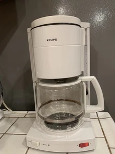 Cafetera de 12 tazas vintage KRUPS Compact Aroma tipo 134A blanca - Imagen 1 de 5