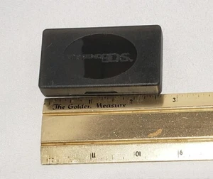 Nintendo DS Cartridge Case mit zwei Spielen eins von vier - Bild 1 von 5