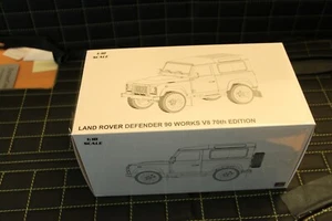 1:18 LCD Land Rover Defender 90 Travaux V8 70th Édition Noir Mat Ovp Neuf Top - Picture 1 of 2