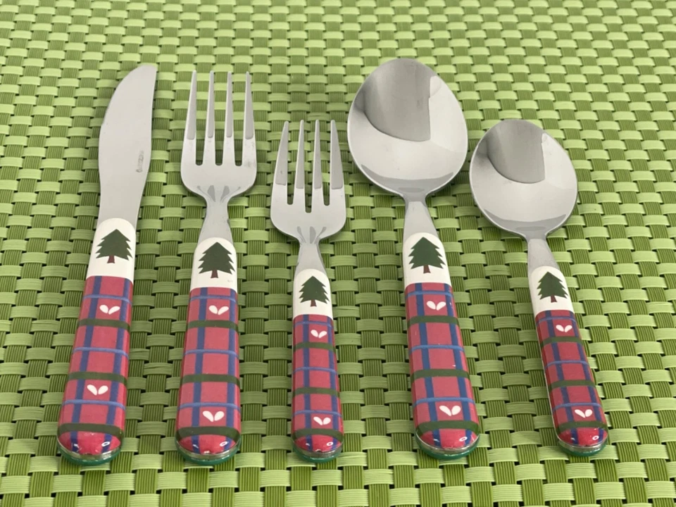 Pfaltzgraff SNOW BEAR Stainless Glossy China Flatware E34G - Image 1 of 1