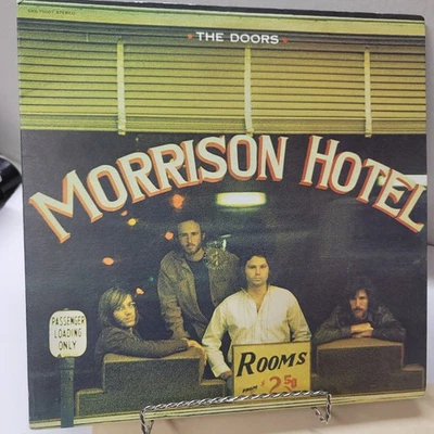 LP, The Doors - Morrison Hotel, Elektra EKS-75007, 1983 SRC Reis, NM - Image 1 of 4