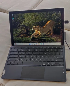 Microsoft Surface Pro 7 i7-1065G7 1866 16GB 256GB 12.3" Touchscreen Win 11 Pro - Picture 1 of 6