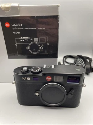 Leica M8 10701 - Schöne Optik - Unter 10k Auflösungen - Verschluss defekt? Boxed - Bild 1 von 4