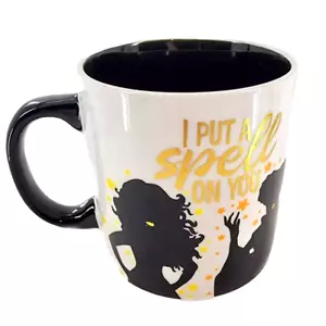 Taza de café Disney Hocus Pocus Halloween Cerámica Espíritu Grande 24 OZ Hechizo mágico - Imagen 1 de 5