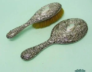 Cepillo de pelo de plata esterlina y mano por espejo Henry Matthews Birmingham 1900/1 - Imagen 1 de 5