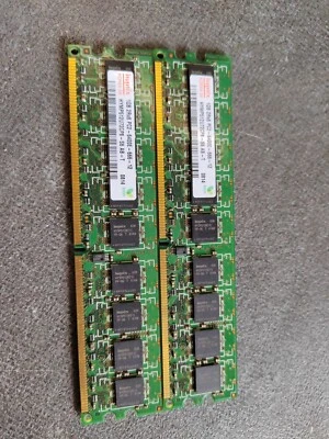 1 GB DDR2-RAM 240-pin 2Rx8 PC2-6400U non-ECC   'Hynix HYMP512U64CP8-S6 AB-T' - Immagine 1 di 3