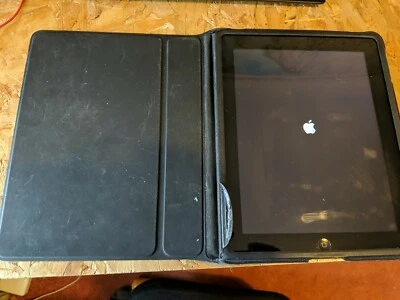 iPad 1st generation - Image 1 of 2