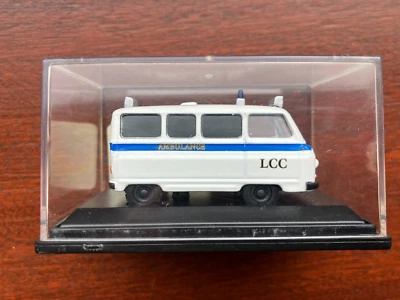 OXFORD DIECAST 76JM004, MORRIS J2, LONDON AMBULANCE, 1:76 SCALE PREOWNED - Image 1 of 4