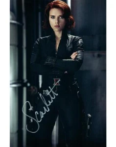 Scarlett Johansson Signed 8x10 Photo Picture + COA great looking autographed Pic - Picture 1 of 1