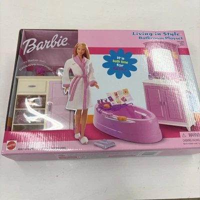 Mattel Barbie Living In Style Juego de Baño Mattel Nuevo, 2002 Antiguo Stock 67555 Foto 1 de 2