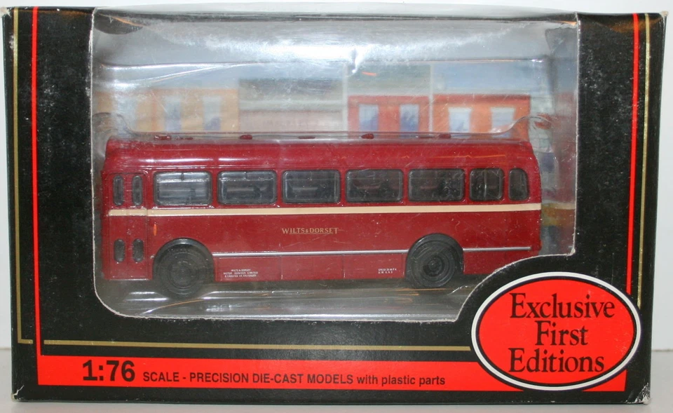 EFE 1/76 16307 BRISTOL LS BUS - WILTS & DORSET - Image 1 of 1