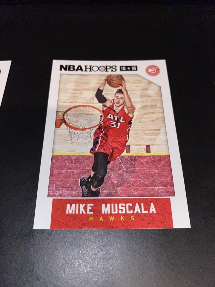 2015-16 Panini NBA Hoops - #16 Mike Muscala - Image 1 of 1