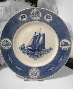 Plato goleta de pesca Wedgwood Marblehead Massachusetts Hero de colección 10 5/8 pulgadas - Imagen 1 de 13