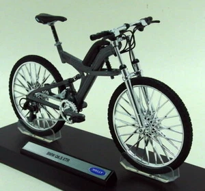 Welly 1/10 Scale - BMW Q6.S XTR Diecast and Plastic Model Bicycle and Stand - Picture 1 of 8