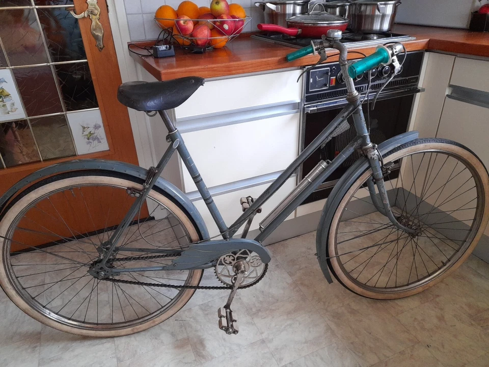 Vélo ancien Dahmen Automoto Velo RH 52 cm 1940-1950 650B - Photo 1/4