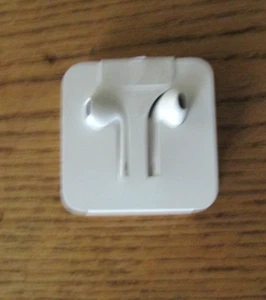 APPLE EAR BUDS - Zdjęcie 1 z 2
