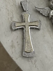 Stainless Steel cross pendant necklace With All 3D Effects And Beautiful Men’s - Picture 1 of 3