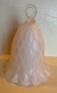 Murano gesteppte satinierte Glas 6 Zoll Glocke - Bild 1 von 4