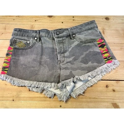 Roxy Women's Camouflage Embroidered Beaded Shorts Size 28 Green - Imagem 1 de 4