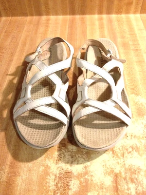 Sandalias deportivas Merrell para mujer 8M Agave 2 de cuero blanco con tiras punta abierta Foto 1 de 4