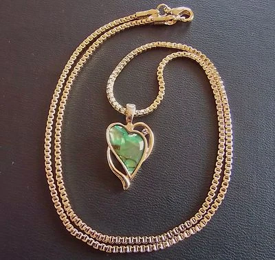 Anhänger & Kette Paua Abalone Muschel Gold Plated Herz Amulett Seeopal Perlmutt  - Bild 1 von 2