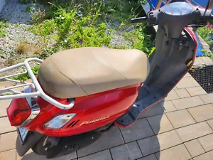 Retro Roller SYM 50 ccm Weinrot zum crusen und entdecken - Bild 1 von 2