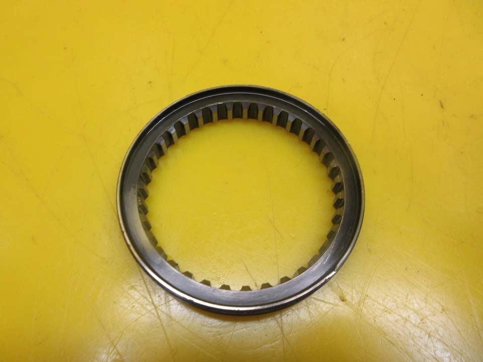 OEM YAMAHA V STAR VSTAR 1100 FJR1300 MOTOR TRANSMISIÓN PIÑÓN TUERCA ENGRANAJE Foto 1 de 4