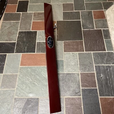 Subaru Forester 2009 2010-2013 puerta levadiza maletero luz moldura OEM trasero 69z Foto 1 de 4