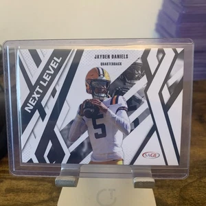 2024 SAGE HIT Low Series - Next Level Jayden Daniels #91 (RC) - Bild 1 von 6