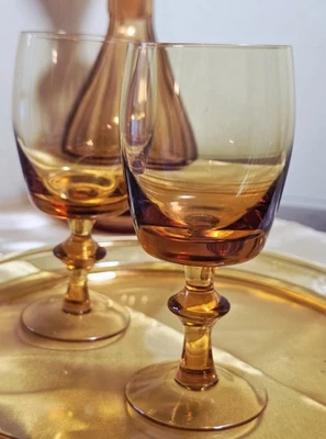 TWO VINTAGE Blown Amber Art Deco Dinner Wine Glasses STYLE of MOSER Quality 2x - Image 1 of 4