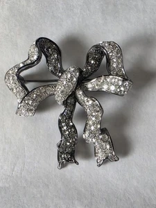 Spilla nastro fiocco trasparente Kenneth Lane - Foto 1 di 11