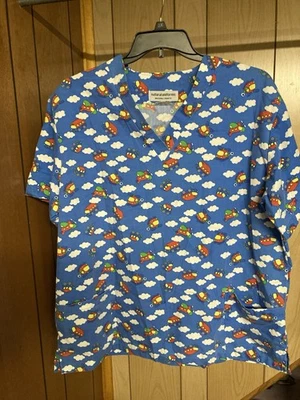 Scrub top Natural Uniforms Large Airplane Print 2 Front pockets Preowned  - Image 1 of 4
