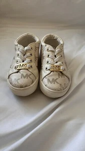 Michael Kors LaceUp MK Logo Sneakers Izetta Regent in Vanilla Toddler Size 5 - Picture 1 of 8